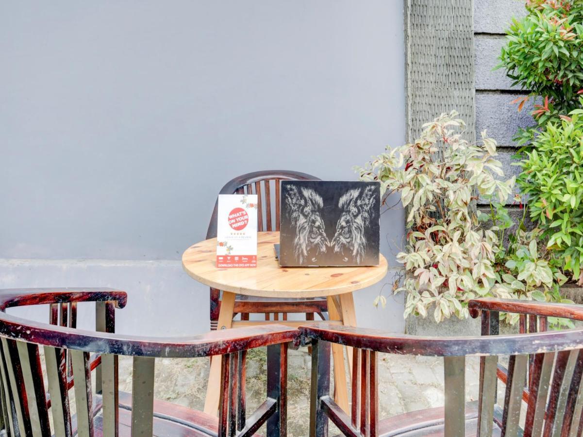 Oyo 90711 Blembong Homestay 짐바란 외부 사진
