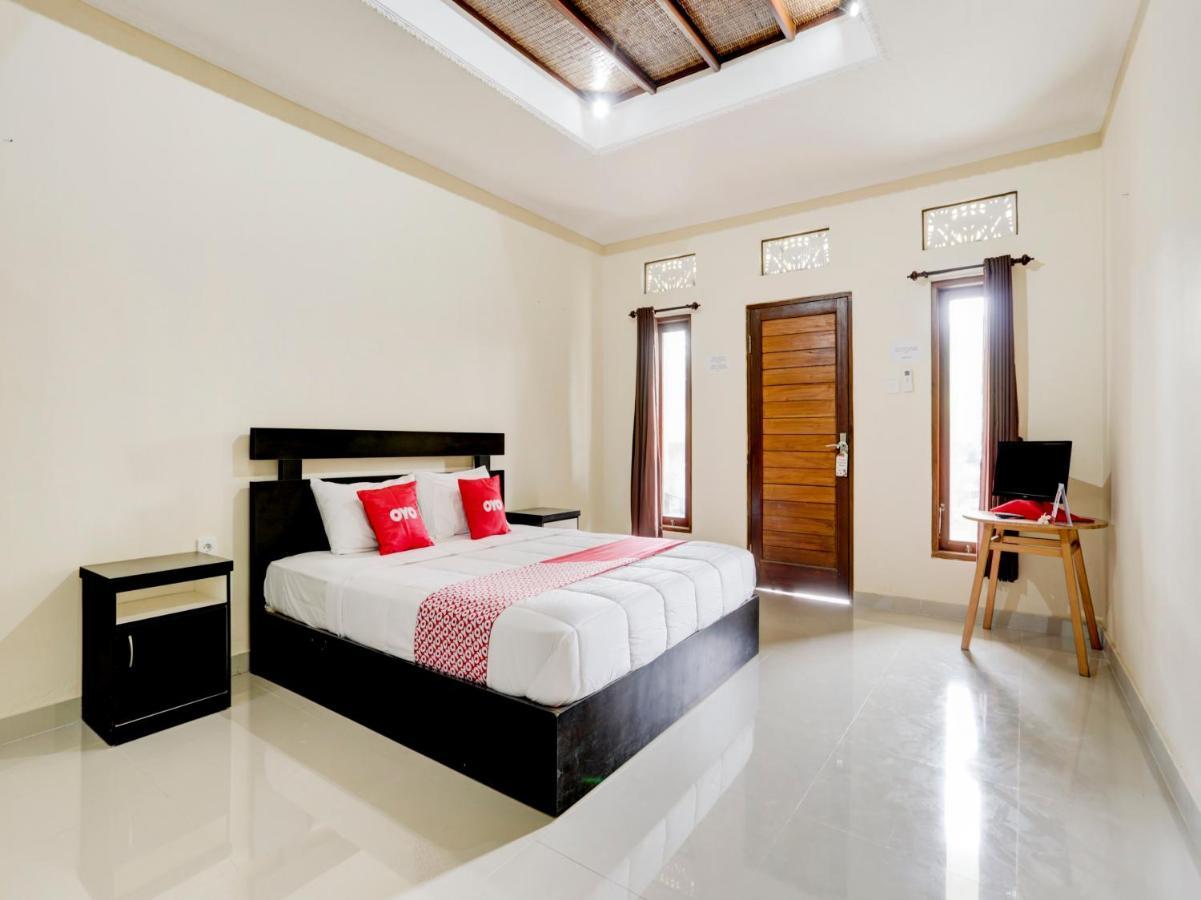 Oyo 90711 Blembong Homestay 짐바란 외부 사진