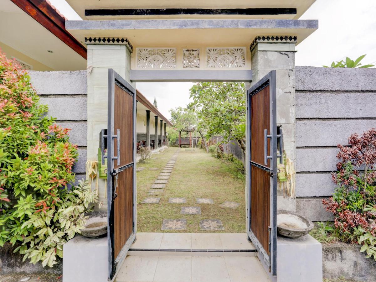 Oyo 90711 Blembong Homestay 짐바란 외부 사진