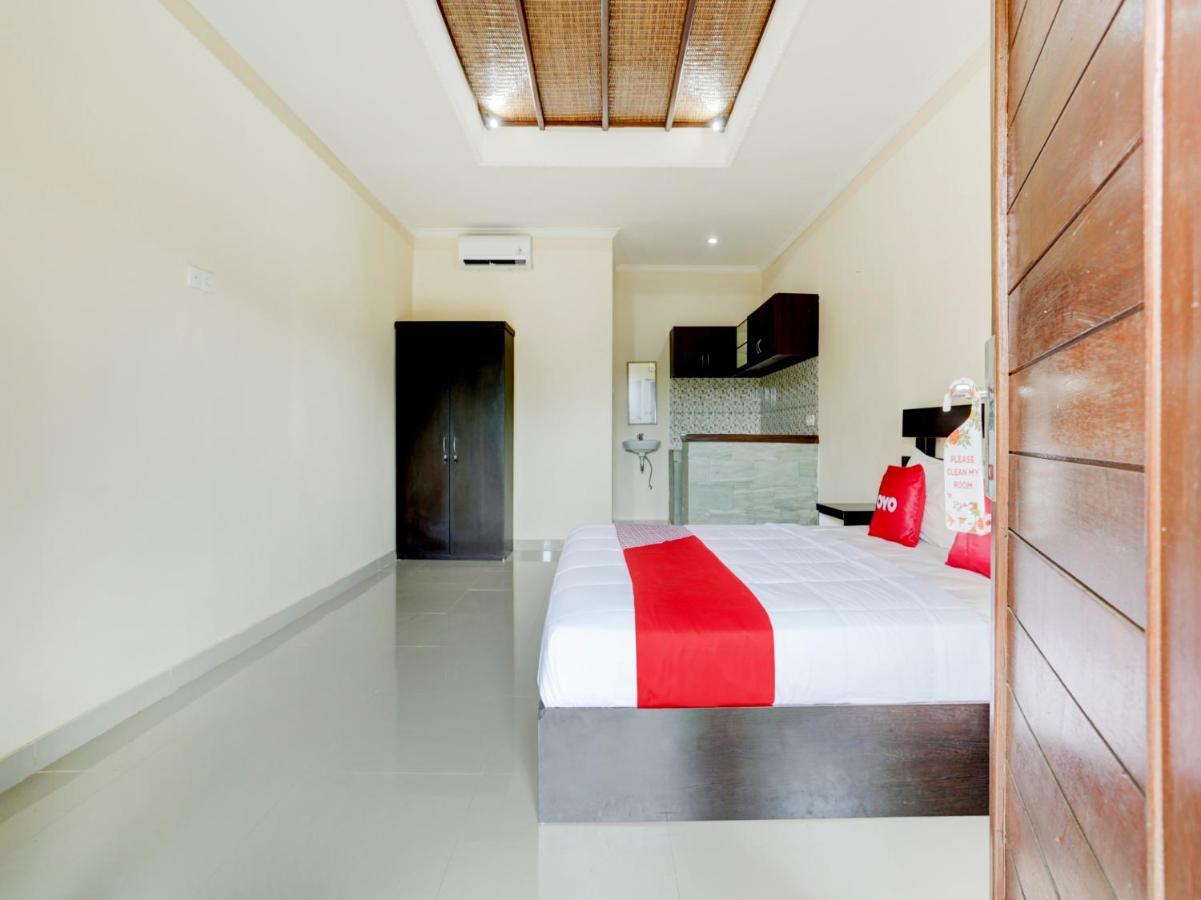 Oyo 90711 Blembong Homestay 짐바란 외부 사진