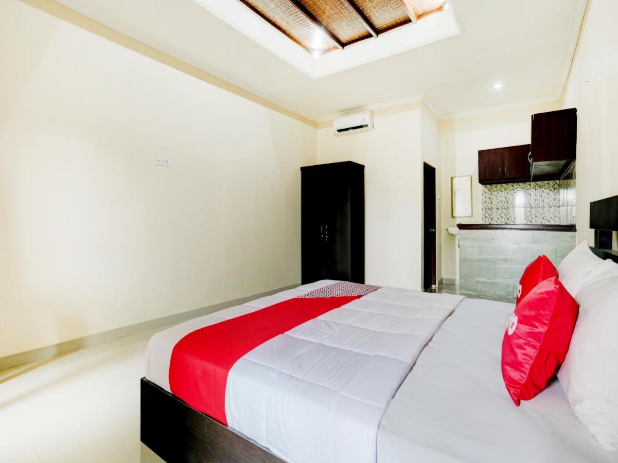 Oyo 90711 Blembong Homestay 짐바란 외부 사진