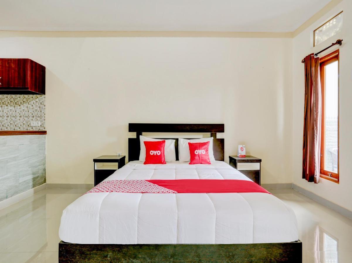 Oyo 90711 Blembong Homestay 짐바란 외부 사진